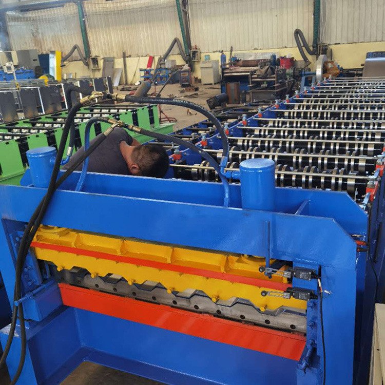 汽车厢板机器 数控自动厢板设备 驰恒 车箱板机设备