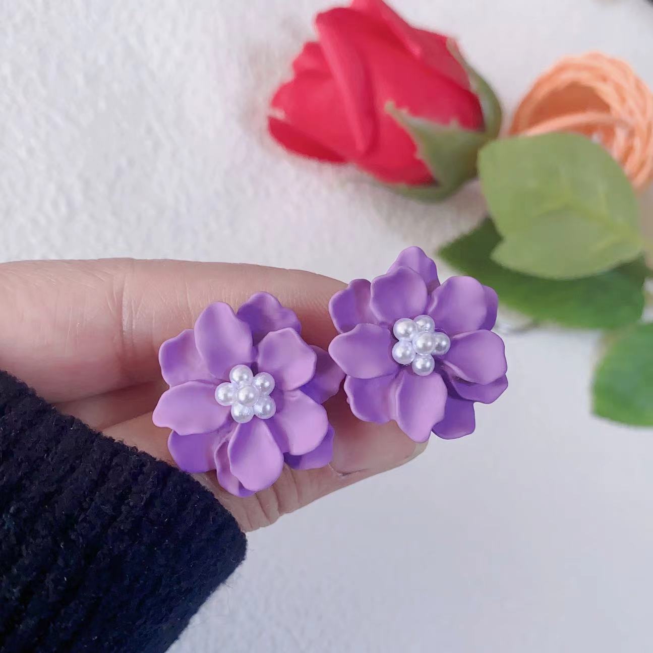 s925银针韩版新款紫色树脂花耳钉小众设计轻奢感珍珠耳环清新耳饰