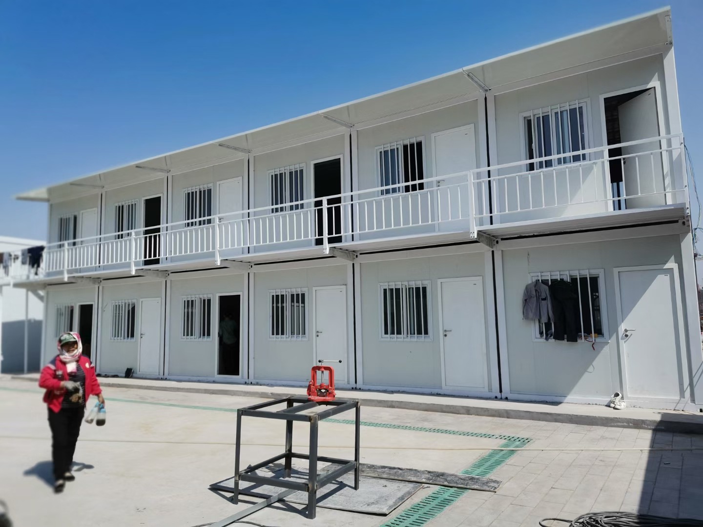 住人活动岩棉彩钢板房 集装箱房屋定制家用办公室 移动房拼装工地