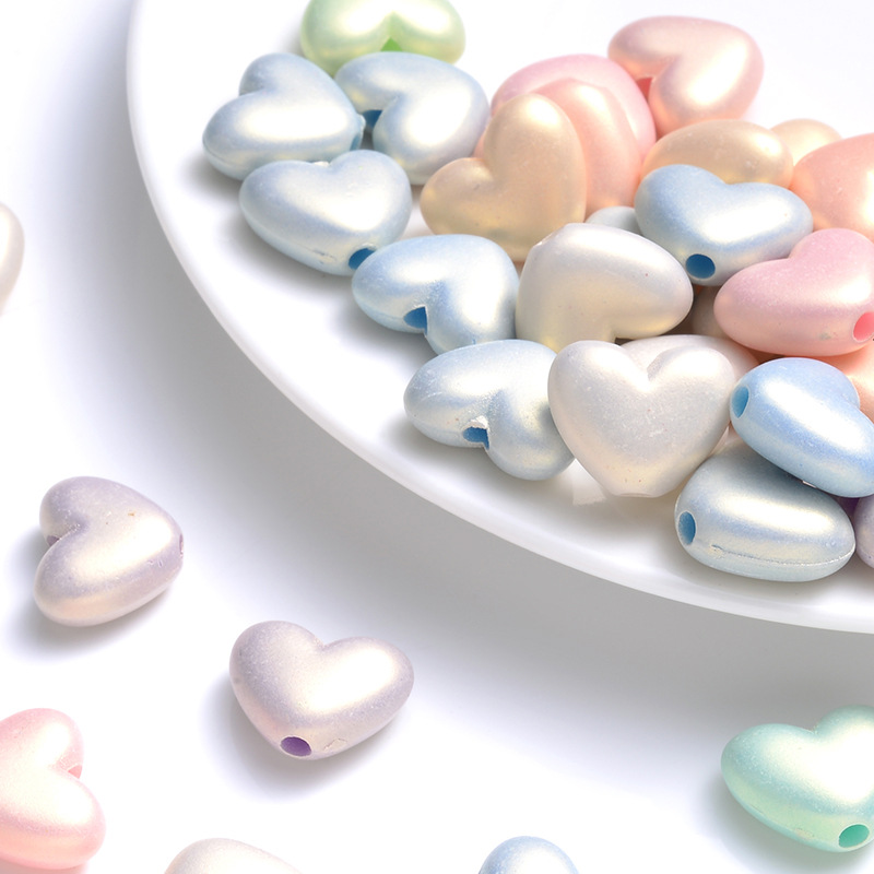 14mm珠光彩色亚克力爱心散珠子diy饰品配件亮片心形隔珠手链材料