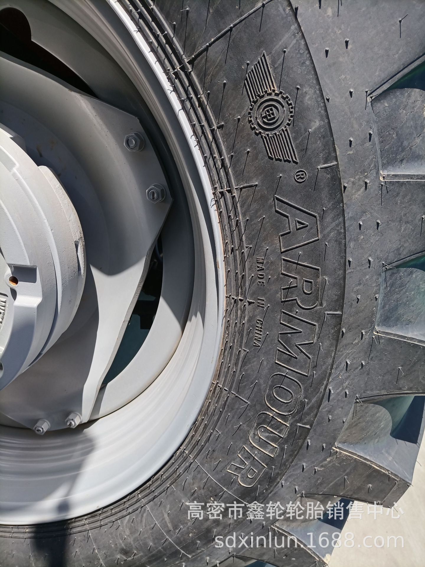 甲字18.4-38轮胎人字花纹拖拉机轮胎农用胎