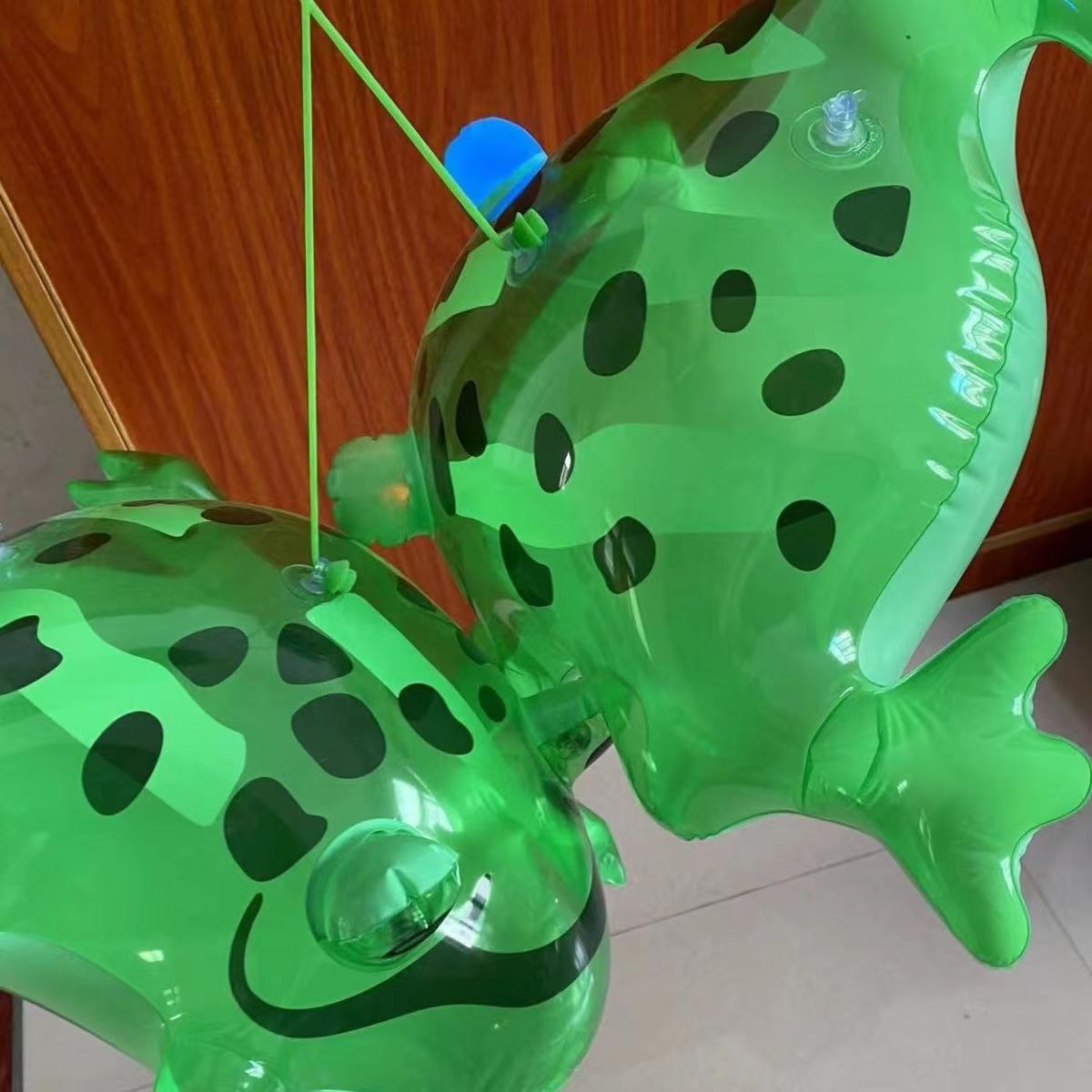 Online Red Frog Bouncing Luminous Inflatable Frog Spot Children Toy Balloon Wholesale Stall Frog Baby Frog