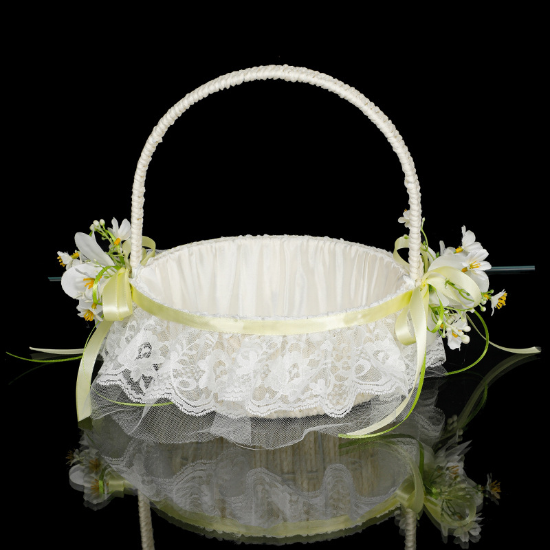 Western-Style Wedding Flower Basket White Hand-Held Flower Basket Outdoor Wedding Petal Basket Western-Style Wedding Supplies Wholesale