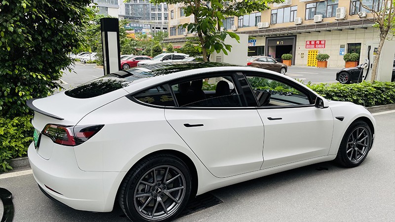 适用于特斯拉modely尾翼改装 高性能运动p版小压尾定风翼免打孔