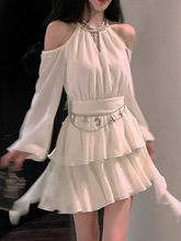 多巴胺春季小个子韩剧女主穿搭茶歇法式气质公主挂脖吊带连衣裙女