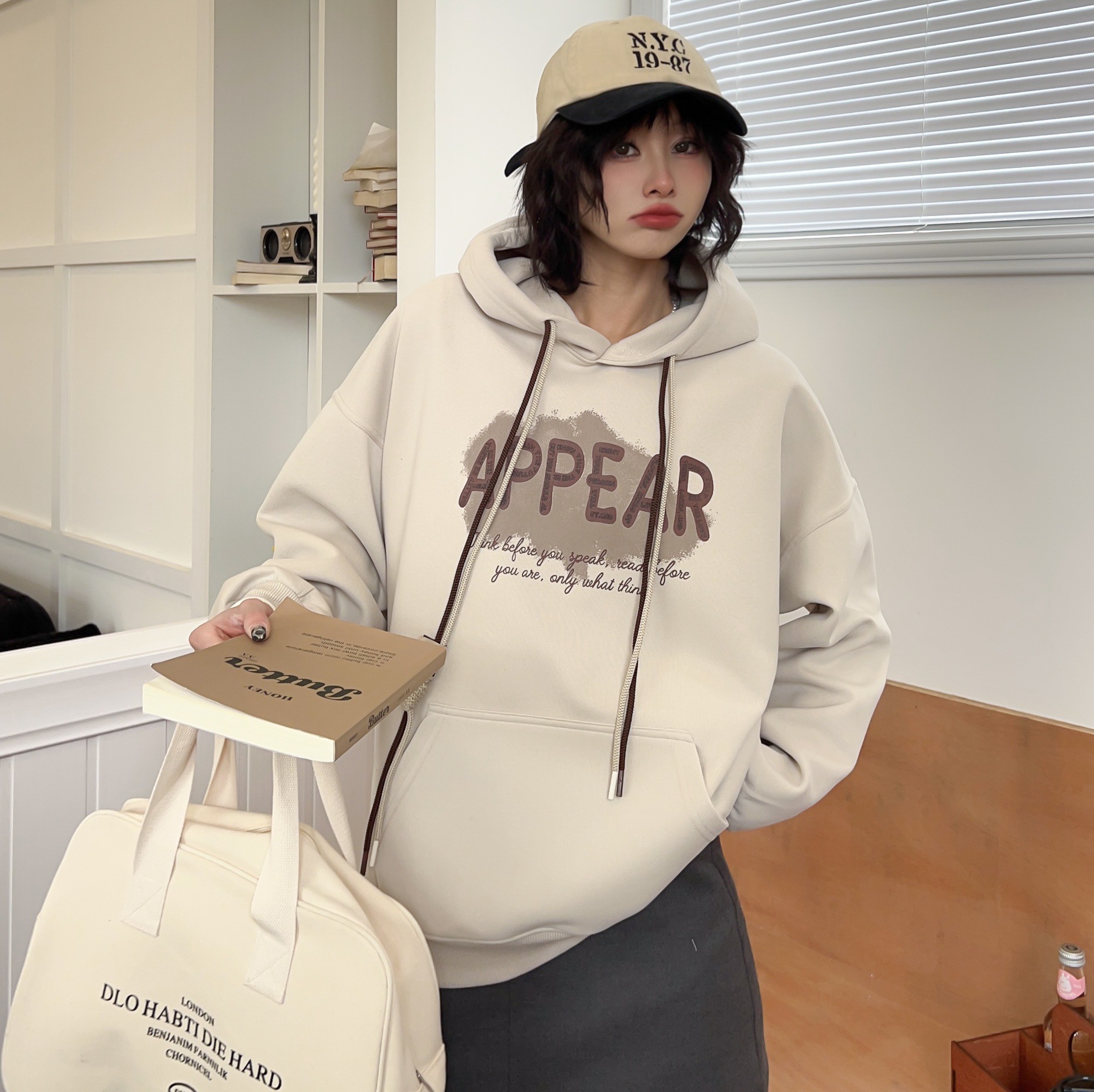 美式 长袖 卫衣春季新款青岛即墨黑色卫衣女款时尚百搭ins女装