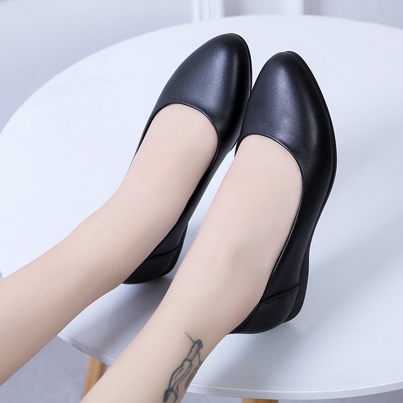 软皮工作鞋女黑色职业面试上班鞋正装平跟通勤舒适防滑皮鞋女单鞋