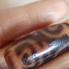 西藏天然满朱砂天珠正品红肉高油包浆牛毛纹风化zhi纯钥匙孔天珠