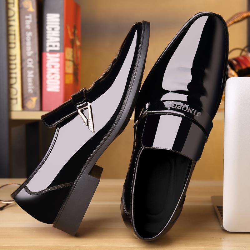 2023 Spring New Men's Leather Shoes Korean Style Stylish Casual Shoes Shiny Patent Leather Business Men's Shoes Cross-Border Wholesale