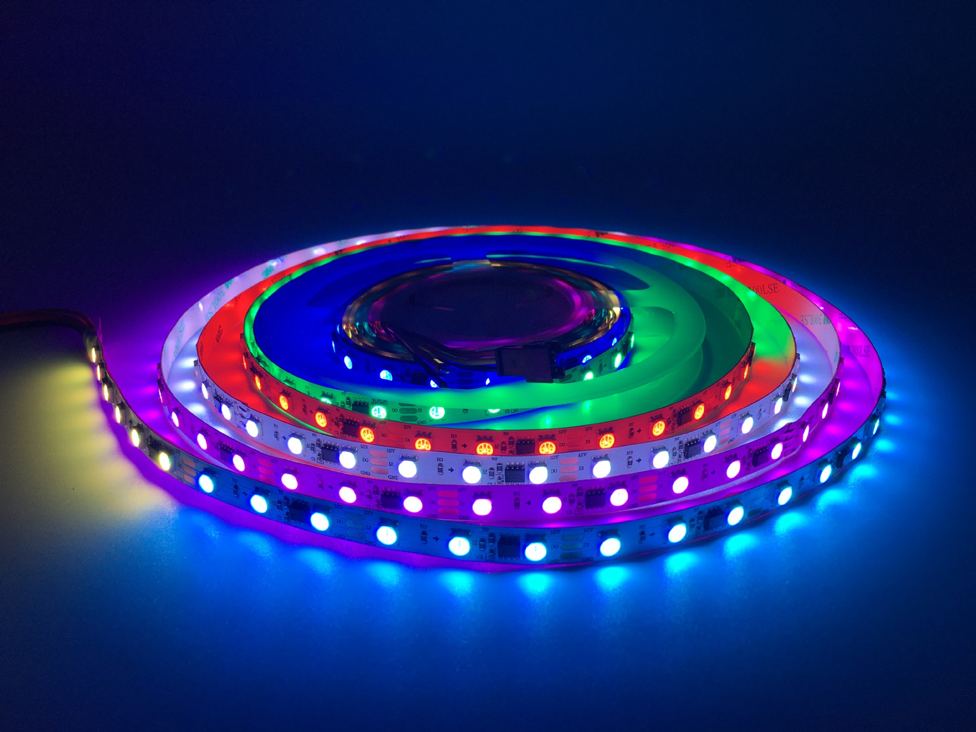 5050rgb幻彩灯带ktv酒吧商场专用