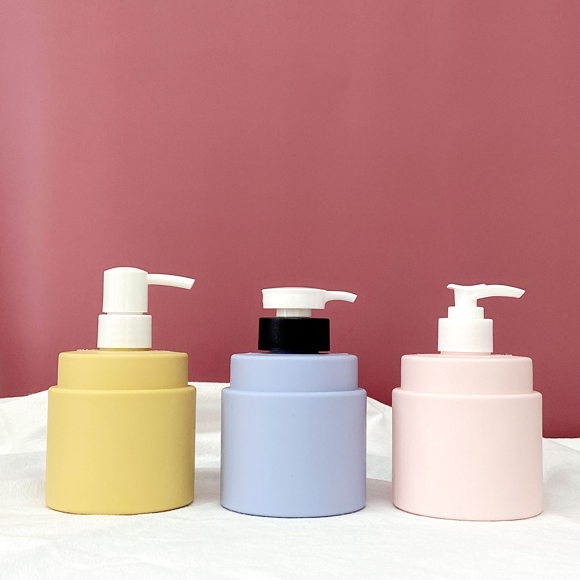 厂家定制新款400ml洗护pe瓶异形洗发水瓶370ml塑料瓶