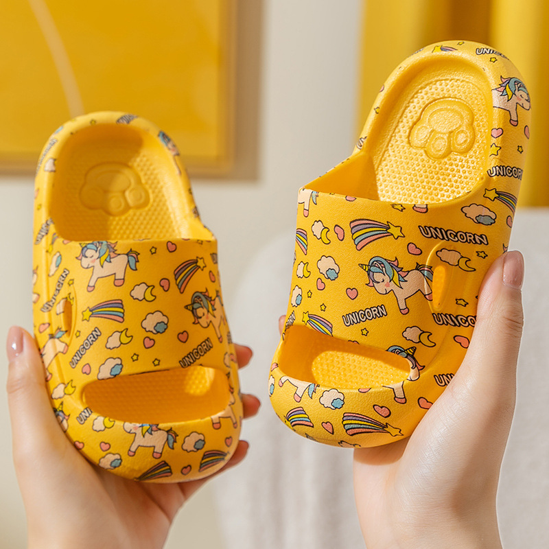 Spot Children's Slippers Girls Boys Cartoon Cute Baby Children's Toe Protecting Bathroom Slippers