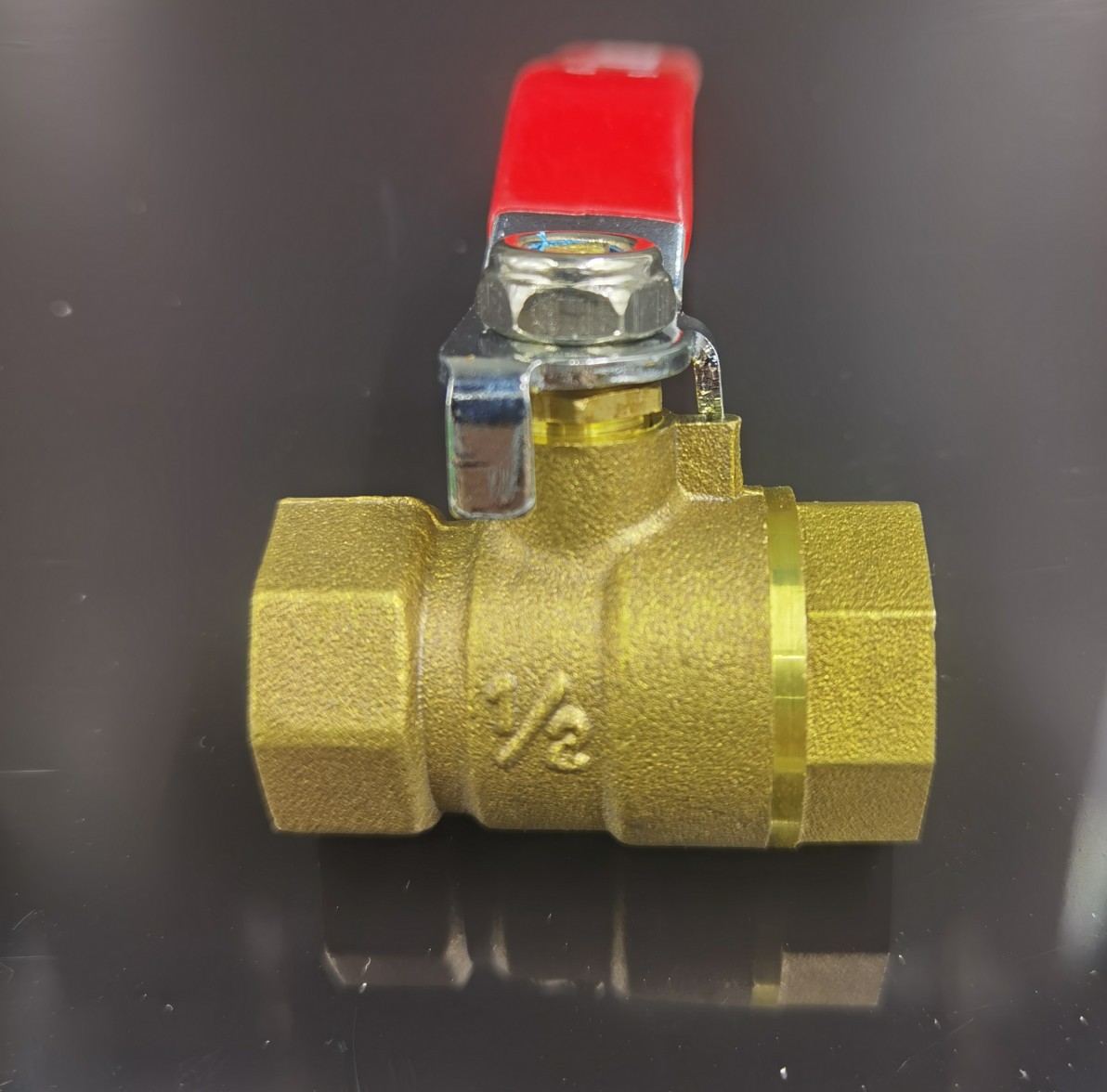 厂家批发玉环216型重型丝扣高压铜球阀dn15dn20dn25防泄漏球阀