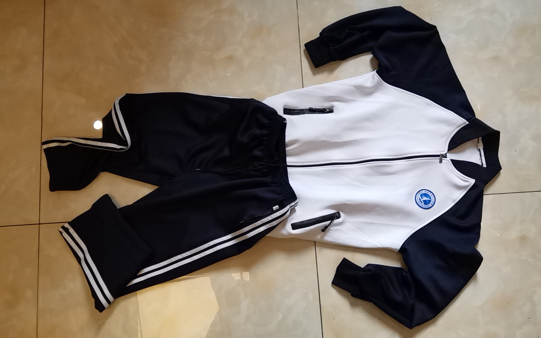 网红同款校服套装中学生班服外套两道扛短袖高中运动服厚大量现货