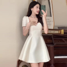 白色短款小香风连衣裙女夏天2024新款设计小众气质轻奢宴会礼服裙