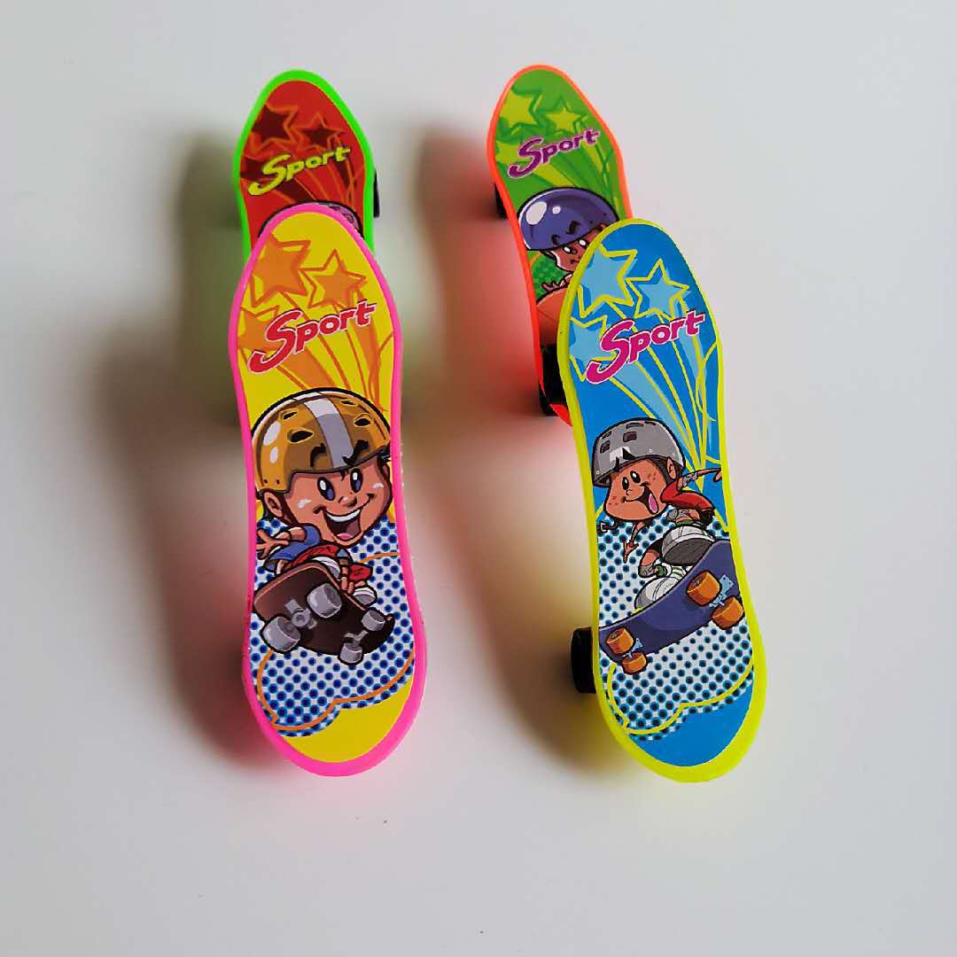 新款卡通手指滑板玩具迷你滑行塑料贴纸地摊货源淘宝礼品