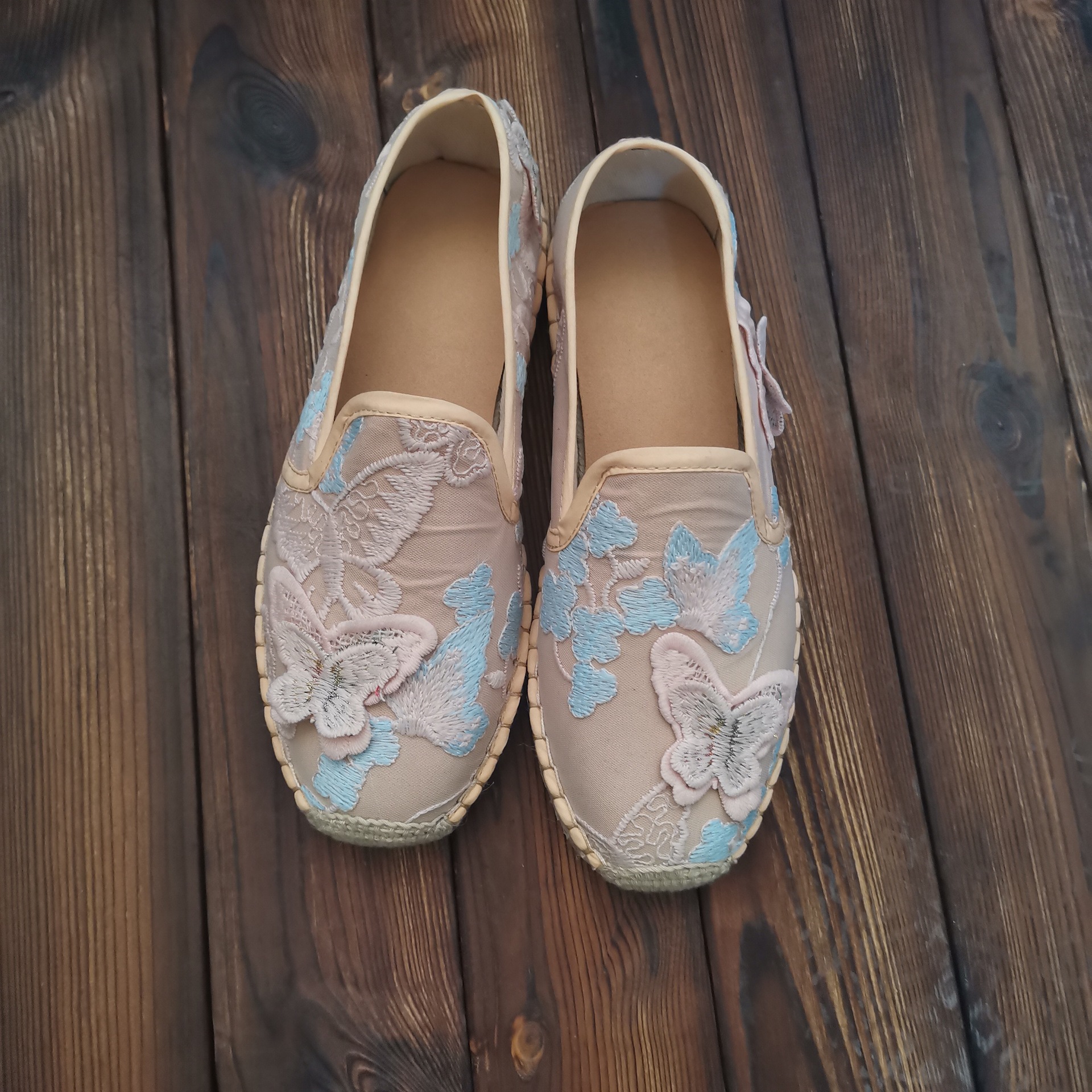 中国风布鞋时尚国风老北京绣花鞋女古风汉服鞋民族风手纳传统布鞋