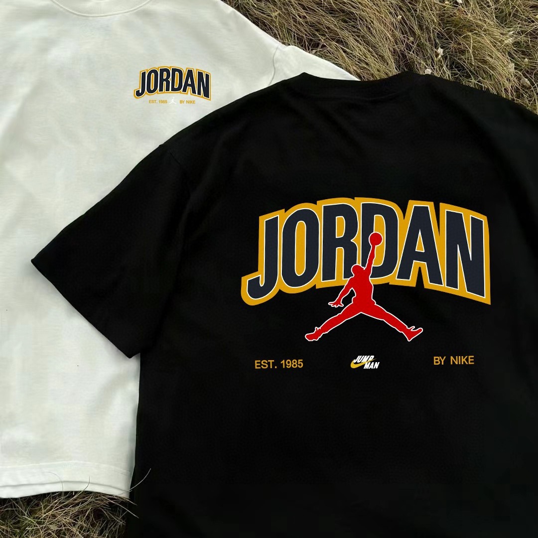 一件代发aj飞人联名款前后logo灌篮高手飞人字母系列印花情侣短袖