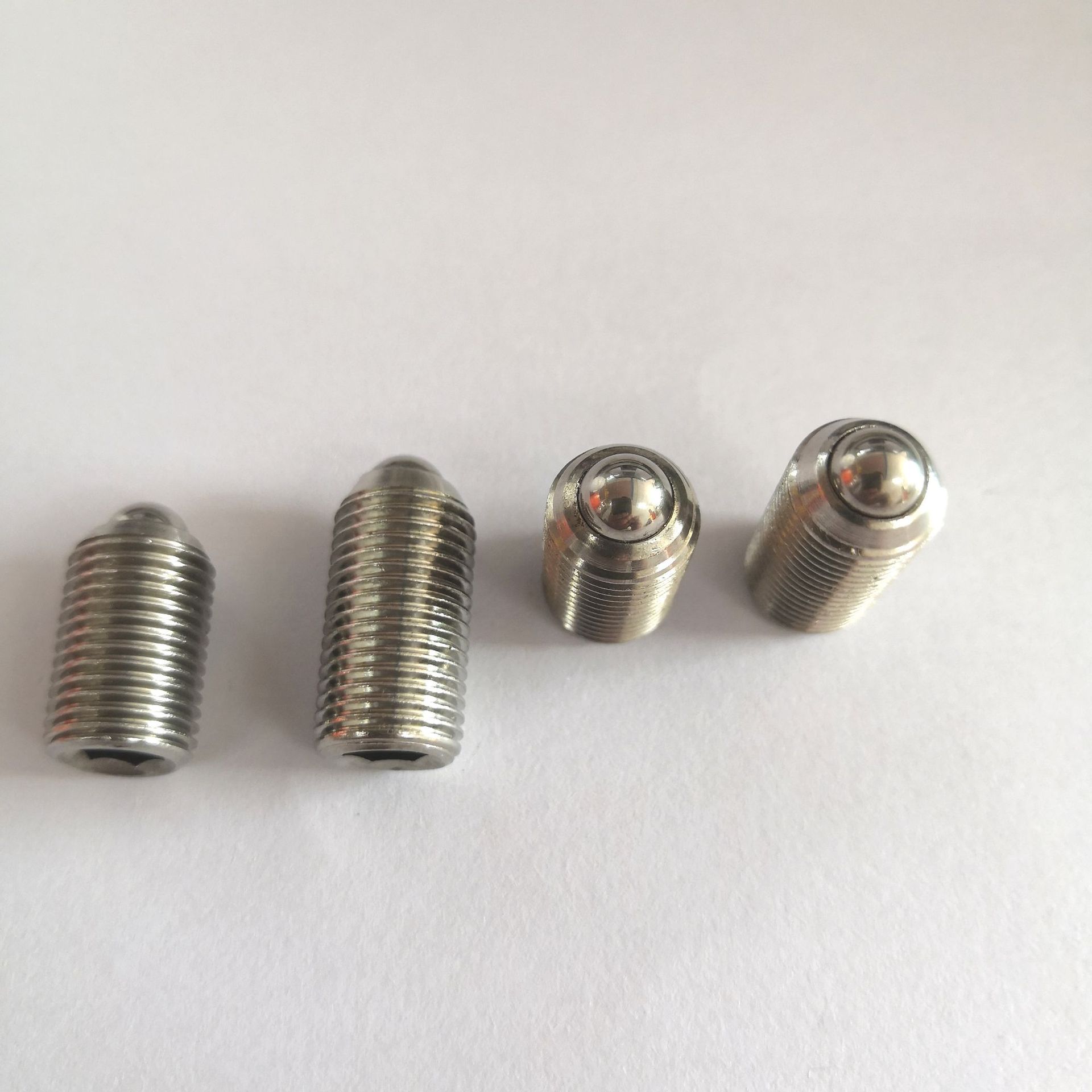 sus304不锈钢内六角弹簧柱塞波珠螺丝紧定m3m4m5m6m8机米现货库存