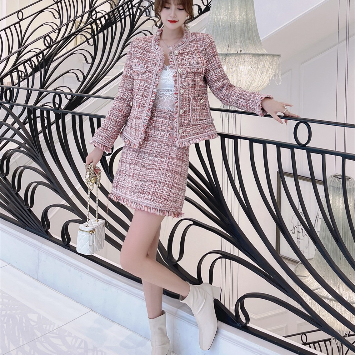 小香风套装秋冬气质羊毛修身花呢外套洋气减龄半裙两件套