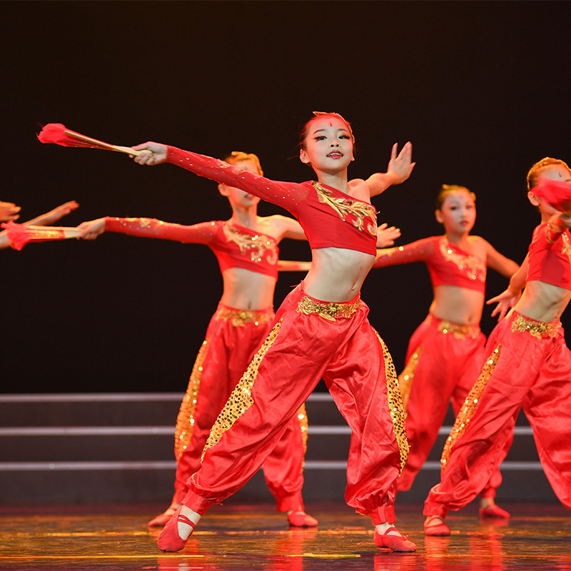 儿童少年志扇子舞蹈表演服中小学生红色舞台服古典舞民族演出服装