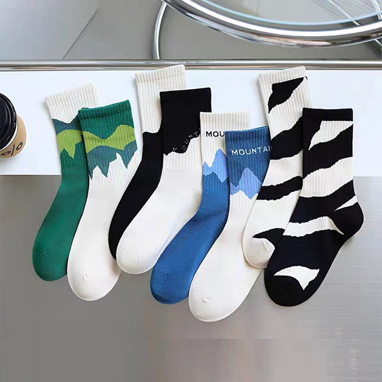 Xiaohongshu Popular Socks Women's Mountain and Sea Socks Pattern Japanese Style Mid-Calf Length Socks Men's Ins Trendy Good Quality Wholesale Socks