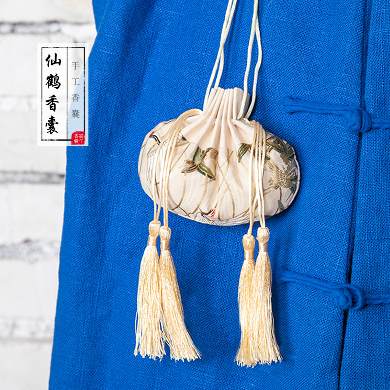清仓处理古风香囊流苏香袋空袋驱蚊中国风仙鹤香包汽车挂件礼物