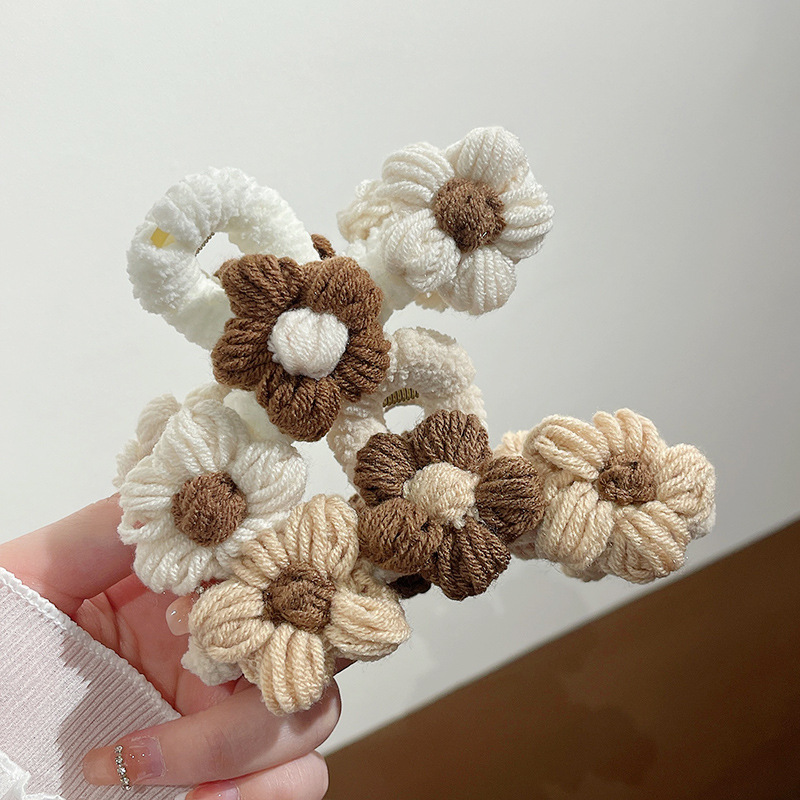 Woven Flower Wool Grip Autumn and Winter Women's Fur Shark Clip Large Hair Clip Back Head Hair Clip Grip Sub Headdress Clip