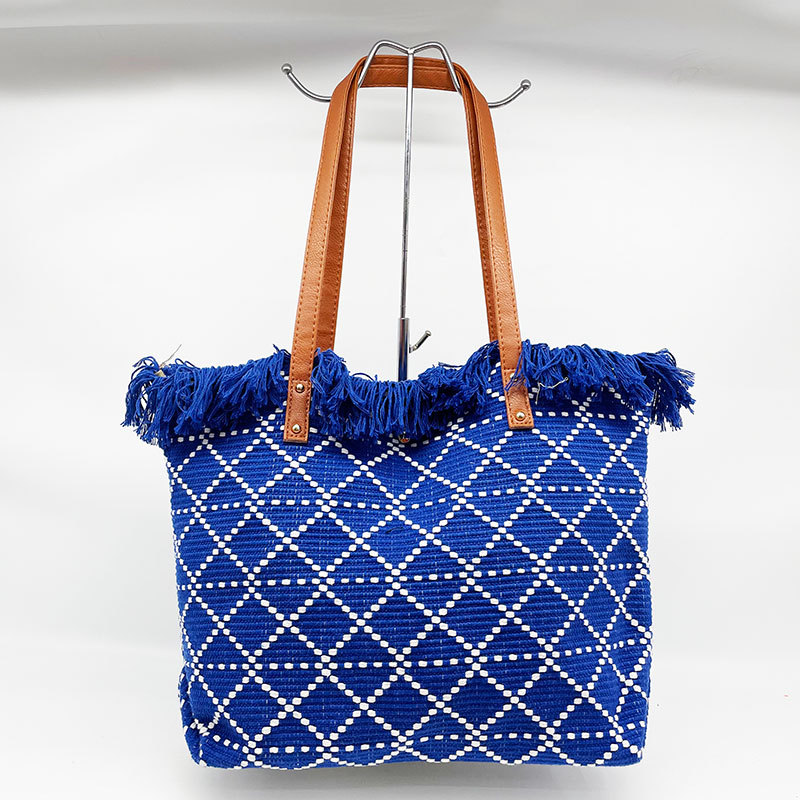 Women's Handbag 2023 New Tassel Solid Color Simple Large Capacity Commuter Fashion All-Match Handbag Wholesale