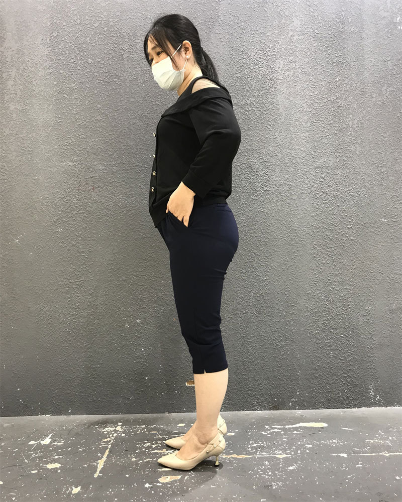 妞妞模特穿的是4码 身高:168 体重:85kg 胸围:103cm 肩宽:41cm 腰围