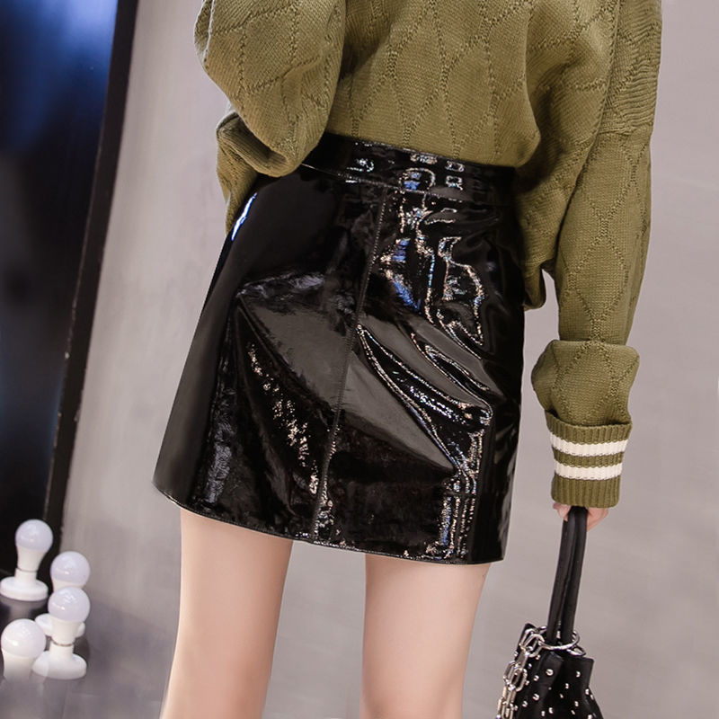 红色皮裙女2021秋季新款明星同款显瘦漆皮短裙亮面亮皮防走光裙子