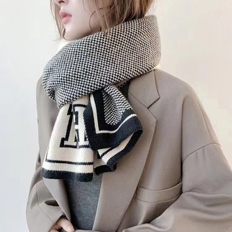 2023 Autumn and Winter New Knitted Wool Houndstooth Scarf Women's Warm Korean Style H Letter Internet Celebrity Bib Shawl