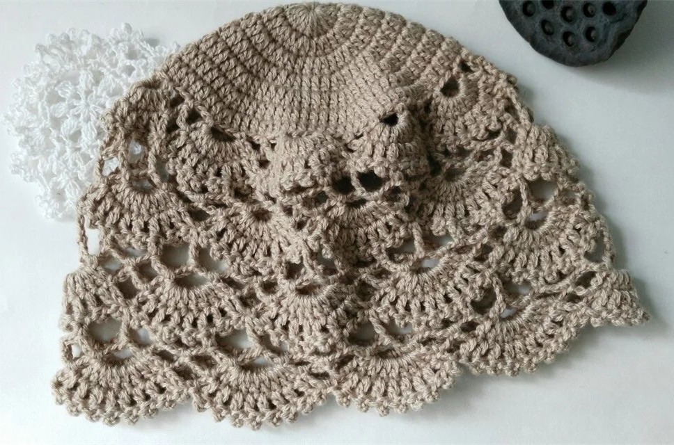 手工钩花毛线女帽包头镂空钩针时尚帽子搭配棉麻很文艺范