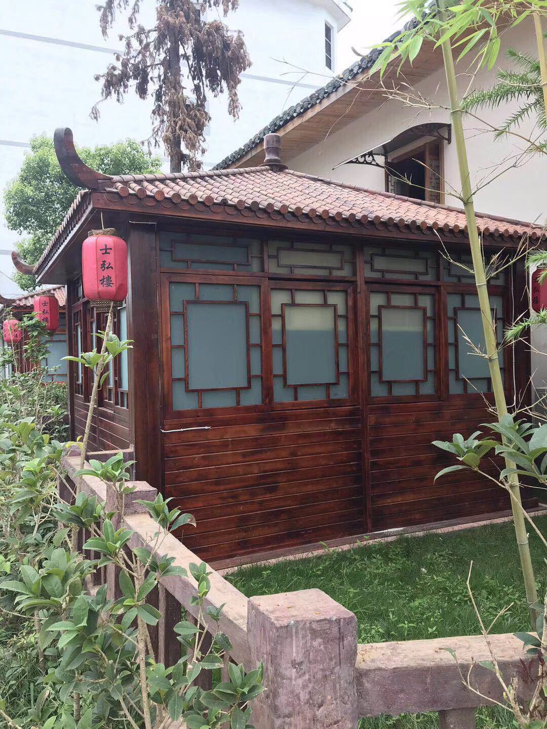 民宿别墅防腐木木屋定制户外乡村木头房子岗亭实木仿古古建小木屋