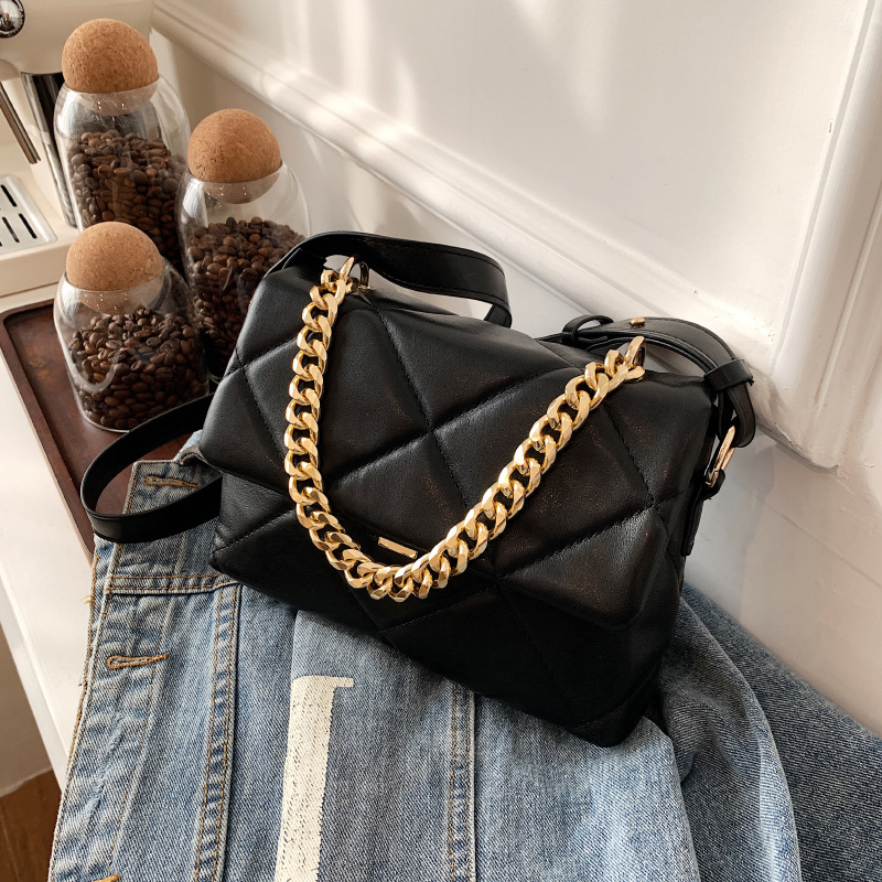 Cross-Border High-Grade Niche Bag Women's Bag 2023 Spring and Summer New Popular All-Matching Crossbody Exquisite Popular Underarm Bag