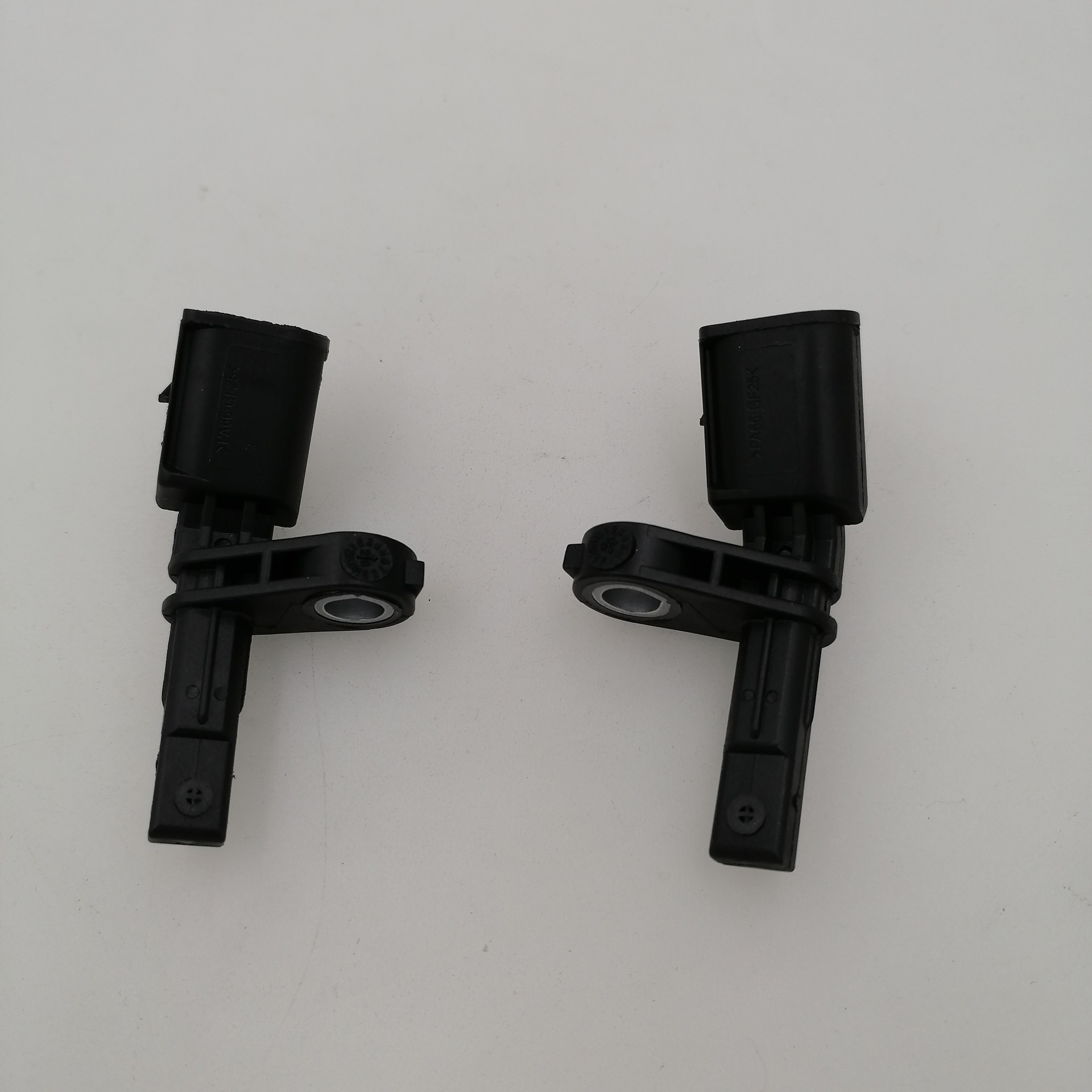 适用于大众奥迪轮速传感器abs传感器7h0927804