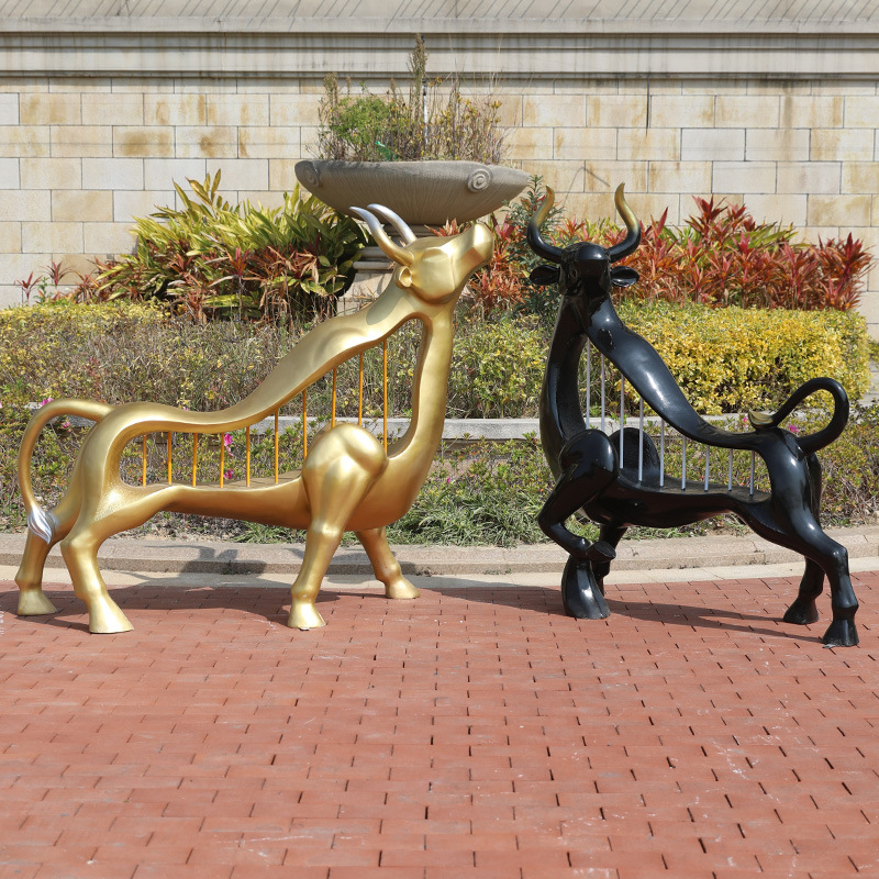 玻璃钢抽象牛雕塑摆件户外园林景观动物庭院草坪酒店别墅广场装饰