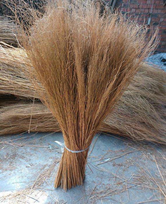 农家手工编织金丝草扫把 草扫把不掉毛铁扫把扫帚大量-阿里巴巴
