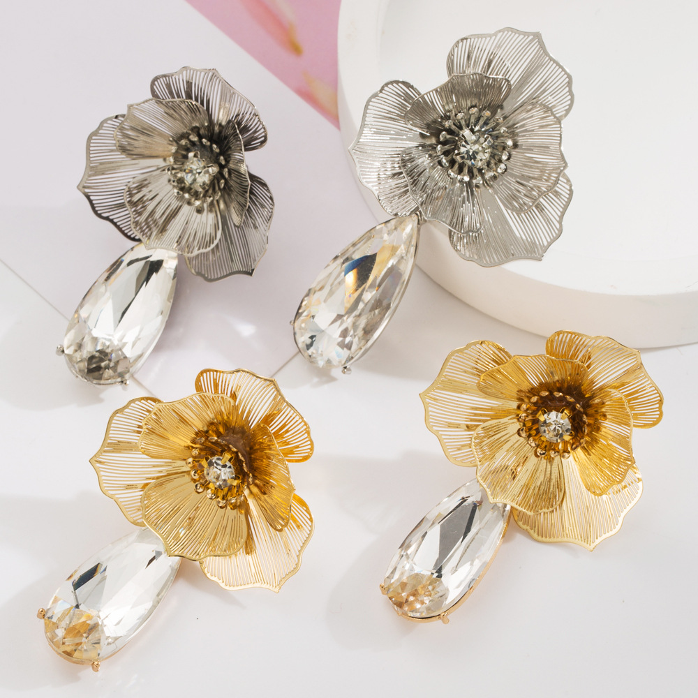 法式复古高级感合金镂空花朵耳环女镶钻大气夸张轻奢长款流苏耳饰