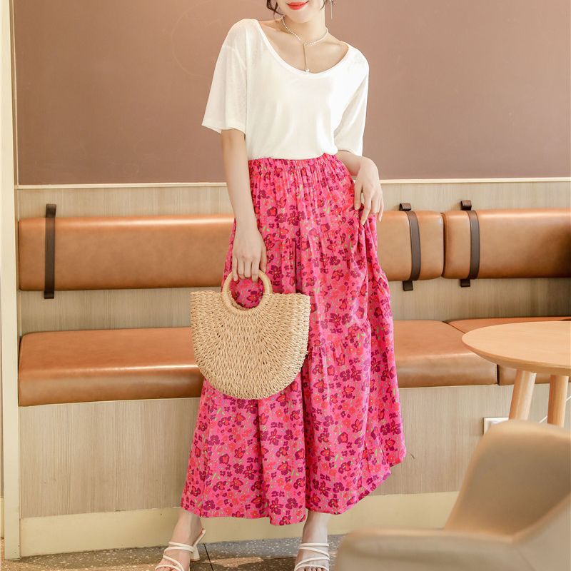 夏季棉绸碎花半身裙女夏季新款人造棉外出a字裙高腰显瘦大摆伞裙