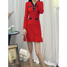 新年款红色小香风针织连衣裙女法式撞色设计荷叶边拼接V领包臀裙