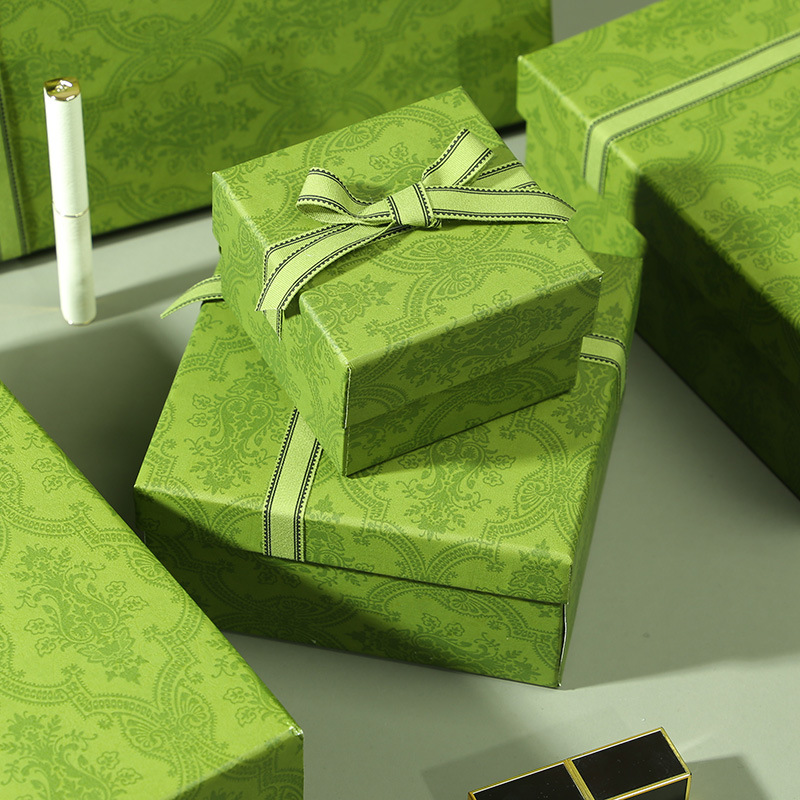 高端方形绿色天地盖母亲节礼品盒情人节礼物盒口红丝巾包装盒现货