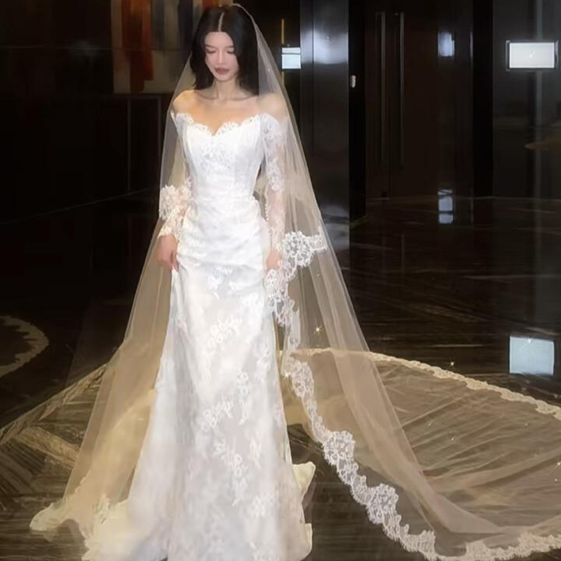 新娘头纱轻奢高级感新款拍摄写真长拖尾蕾丝花边婚礼婚纱拍照道具