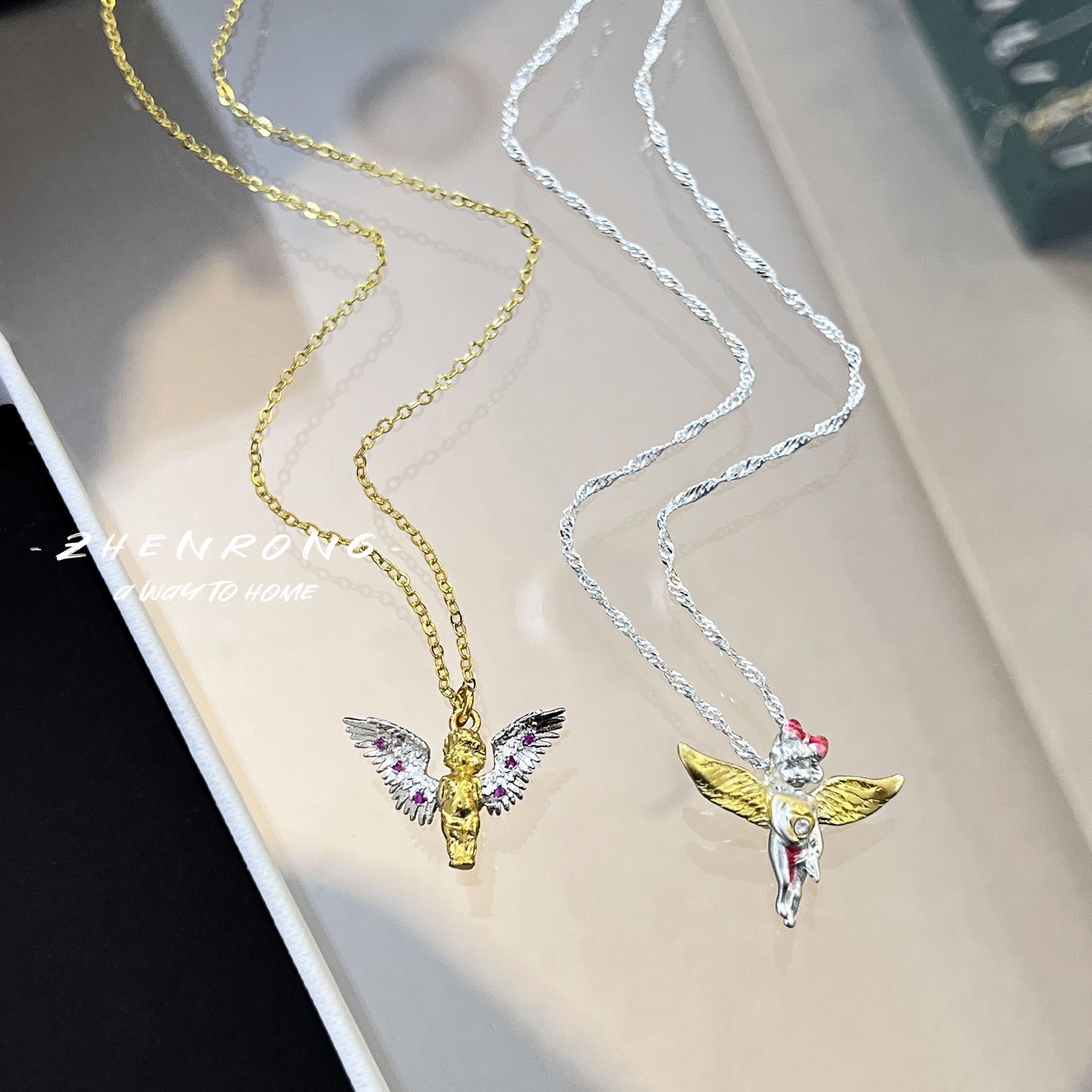 vintage古董飞吻小天使项链立体设计镶钻红刚玉蝴蝶结天使翅膀女