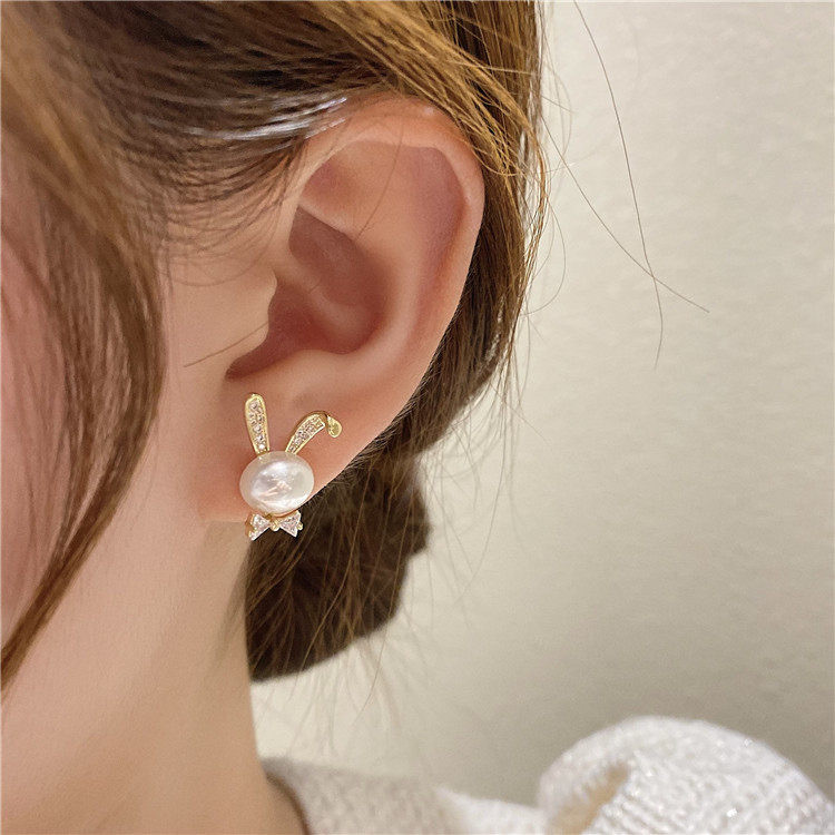 Style Cute Cartoon Rabbit Stud Earrings Sterling Silver Needle Fashion Refined Zircon Earrings Playful Girl Earrings