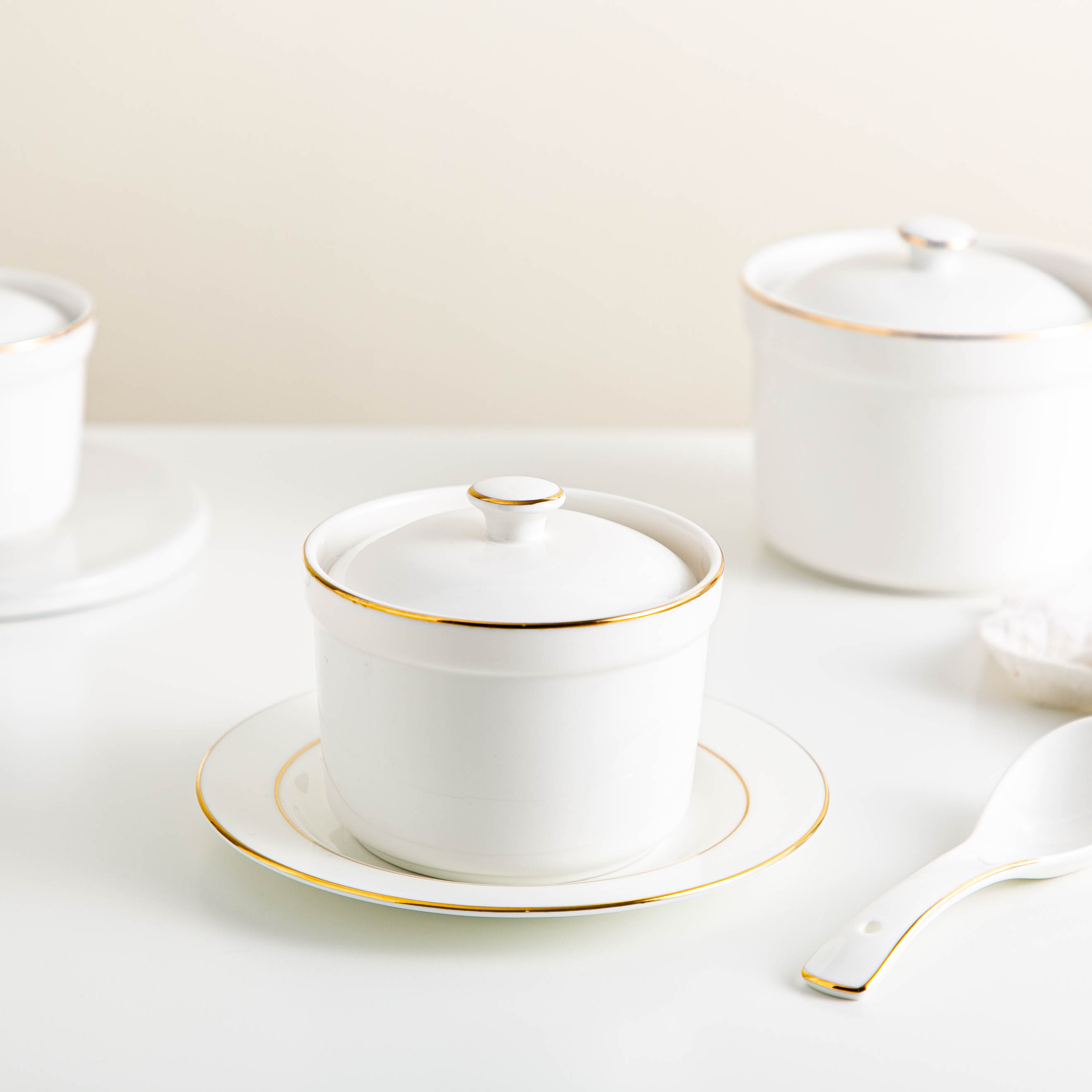 f2cz 宫廷风金边炖盅陶瓷带盖蒸蛋碗炖燕窝碗餐厅甜品汤盅