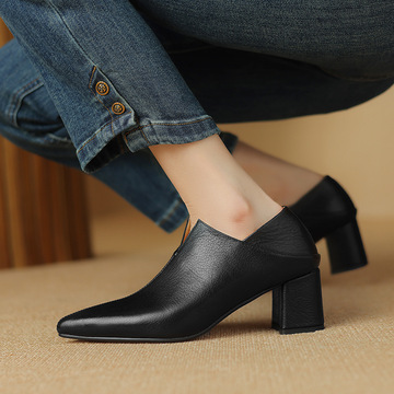 性感高跟鞋成都女鞋春夏季新款鞋子尖头粗跟乐福鞋裸靴两穿单鞋女