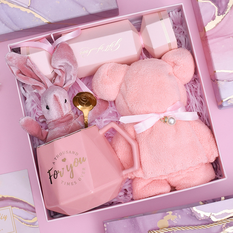 生日礼物送男生女生朋友的创意走心可爱小众宇航员实用三八妇女节送