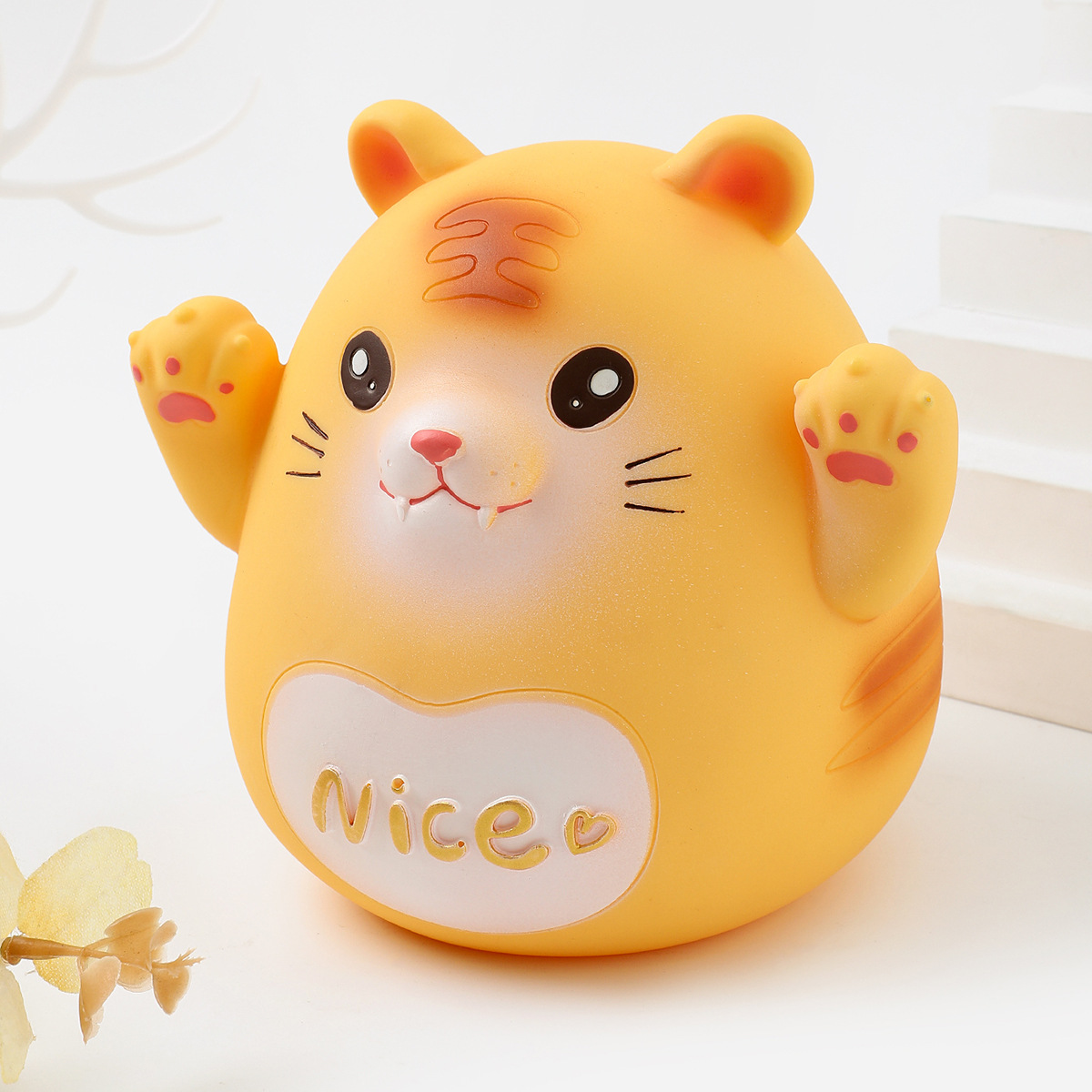 ins老虎节日礼品可爱卡通存钱罐搪胶大容量零钱罐学生家居摆饰