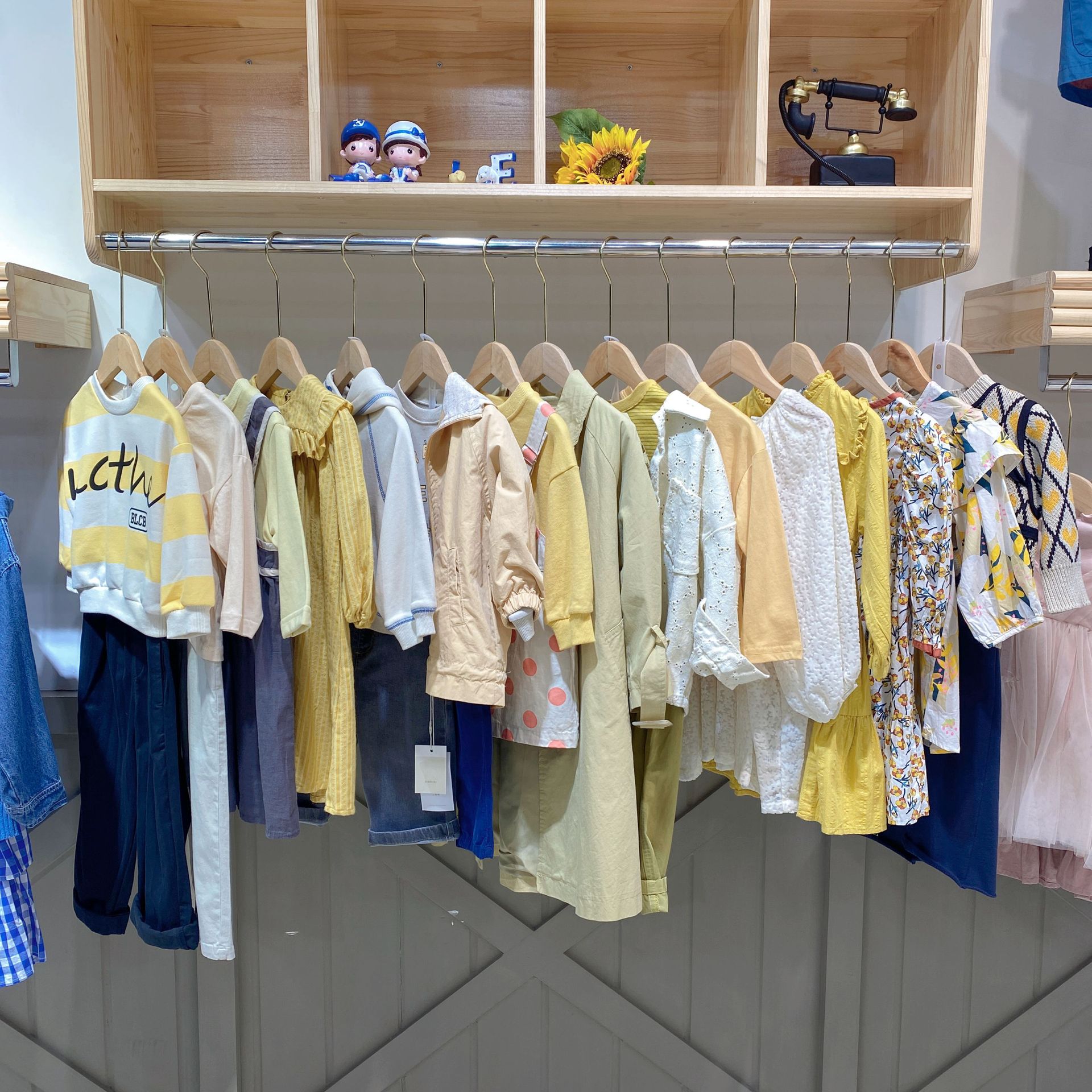 布衣马其顿冬季童装专柜撤柜一手货源批发杭州西瓜蛋小童衣服